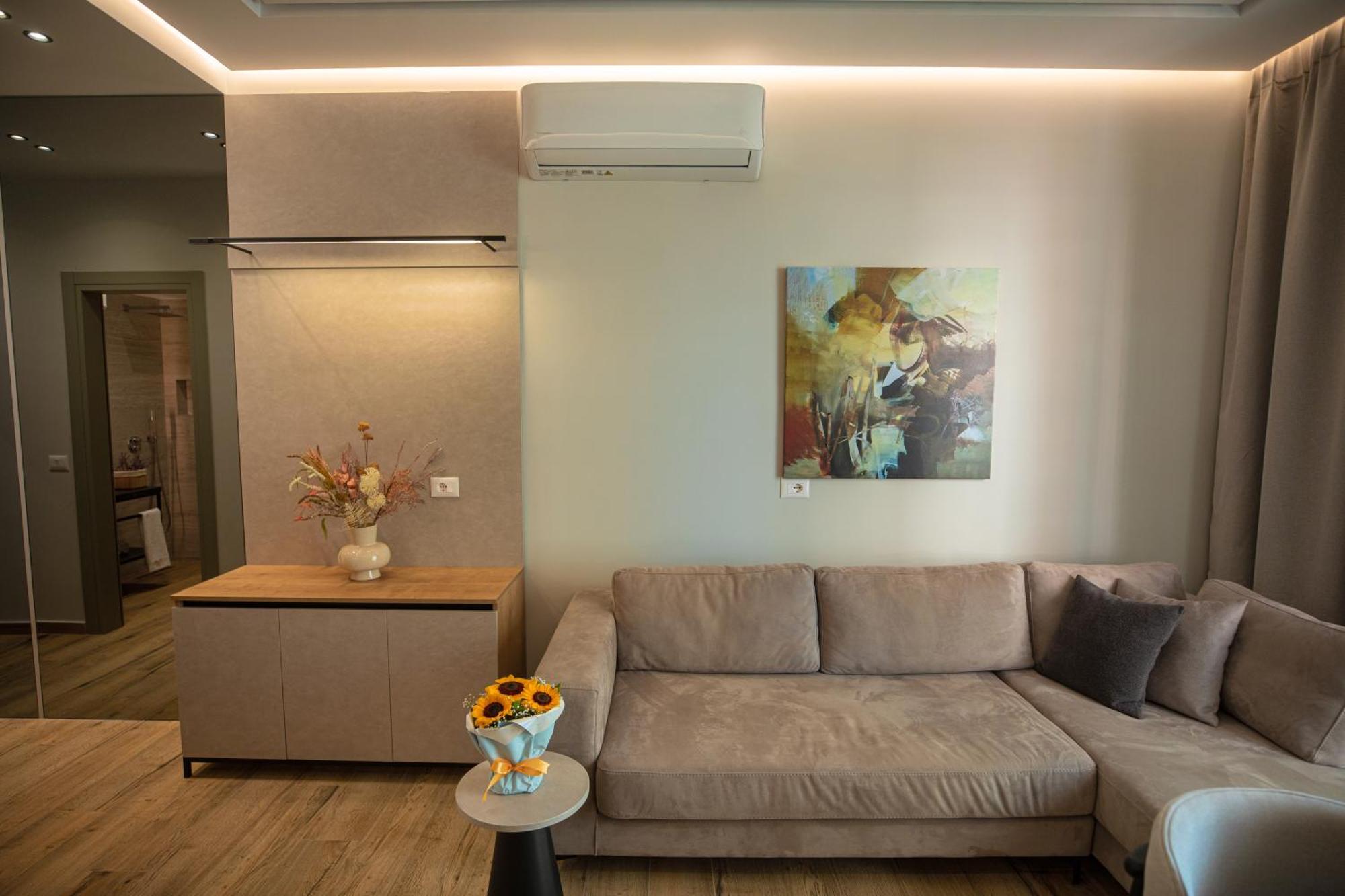 Vlore Luxury Apartaments "Fael" Extérieur photo